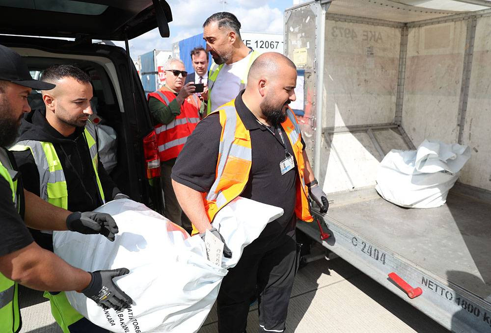 Almanya'daki oy pusulaları Türkiye'ye gönderildi - Resim: 7
